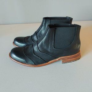 Chelsea Bootie "NEW"